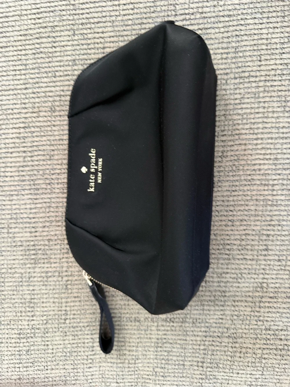 kate spade black zip cosmetic pouch with wristlet